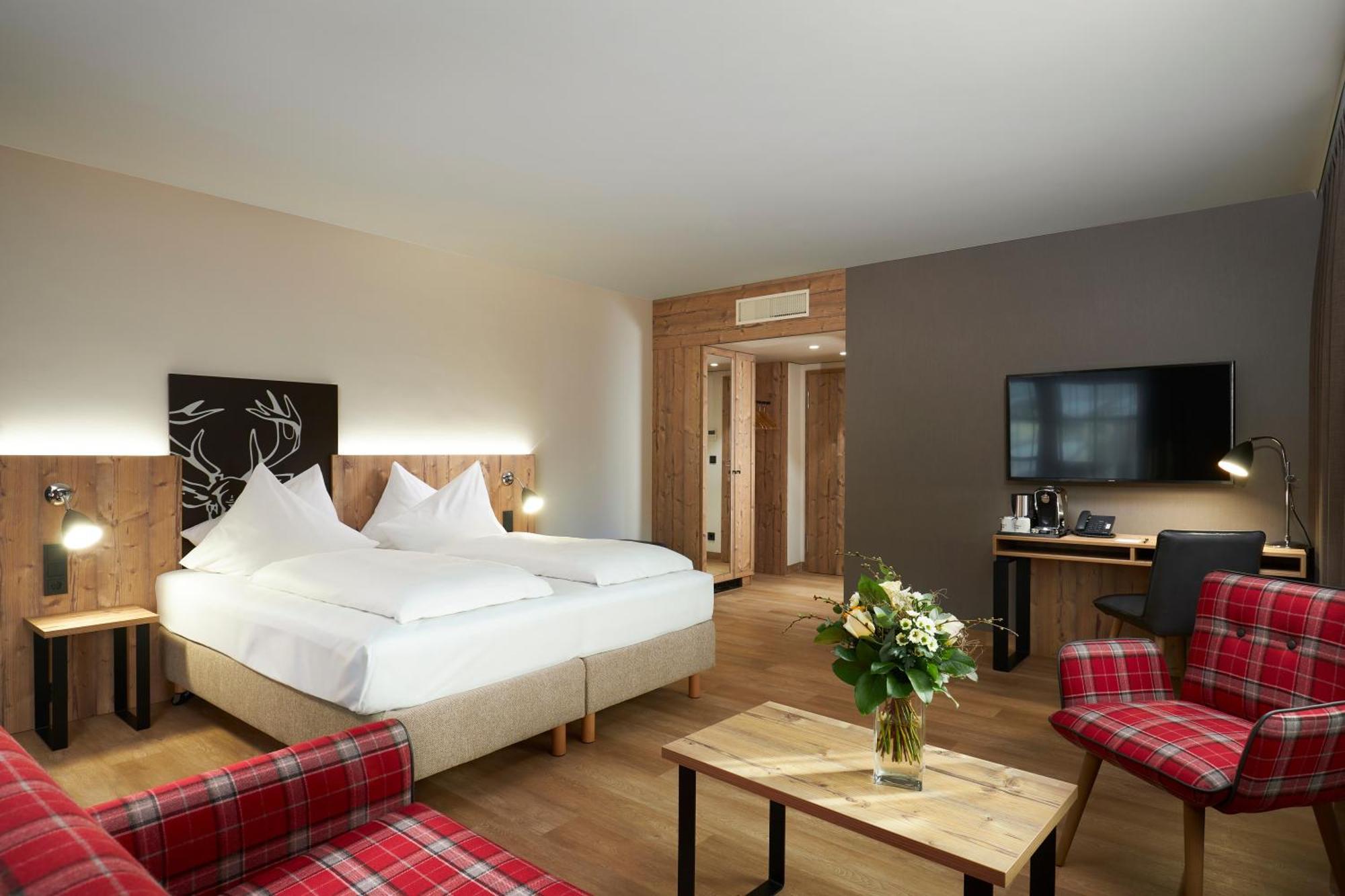 Deluxe Double or Twin Room,1219186135:JPEG